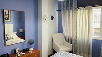 2 chambres, fer et planche Ă repasser, Wi-Fi gratuit, draps fournis