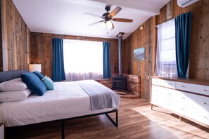 2 chambres, fer et planche à repasser, lit parapluie, Wi-Fi gratuit