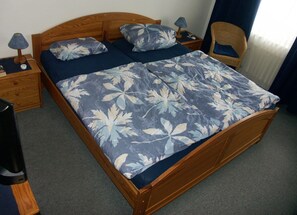 2 Schlafzimmer, Bügeleisen/Bügelbrett, WLAN