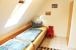 3 bedrooms, iron/ironing board, WiFi - Vacation home Im Groden 3 No. 2 (Wittmund)