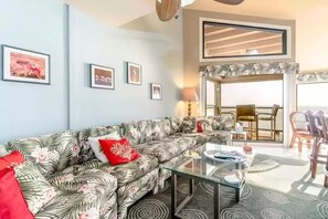 Smart TV, books, computer monitors, printers - Bayside Condo, Awesome Sunset Views on Laguna Madre- Boat Slip, Close to Beach! (South Padre Island)