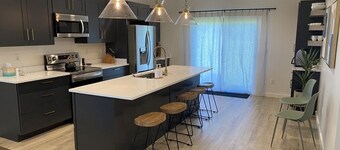 Family getaway with hot tub! Close to Grand Targhee, hiking, fishing, Driggs