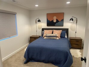 5 bedrooms, desk, iron/ironing board, free WiFi
