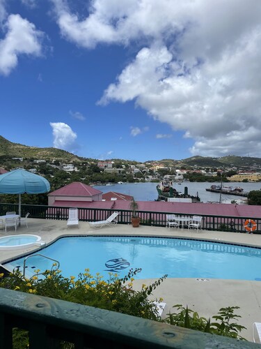 Elegant Harbor View Condo Get-A-Way @ Schooner Bay 
