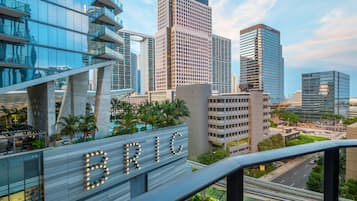 Suite Studio Signature | Vue sur la ville