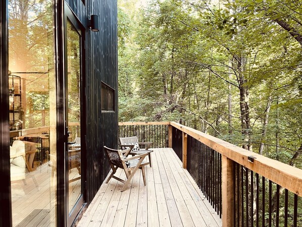 Property grounds - Modern Mtn Cabin, Private, Fire Pit (Morganton)