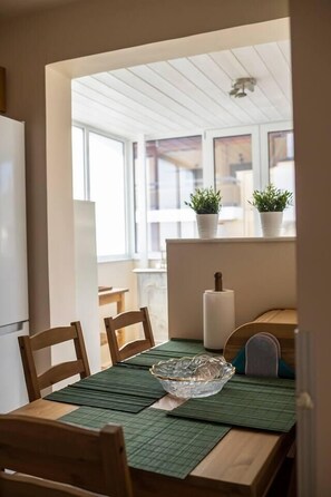 Dining - Ami's Apartment a Cosy 2-Bed house in Athina (Athina)