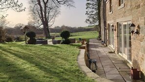 Terrace/patio - Inviting 1-Bed Cottage in Preston (Preston)