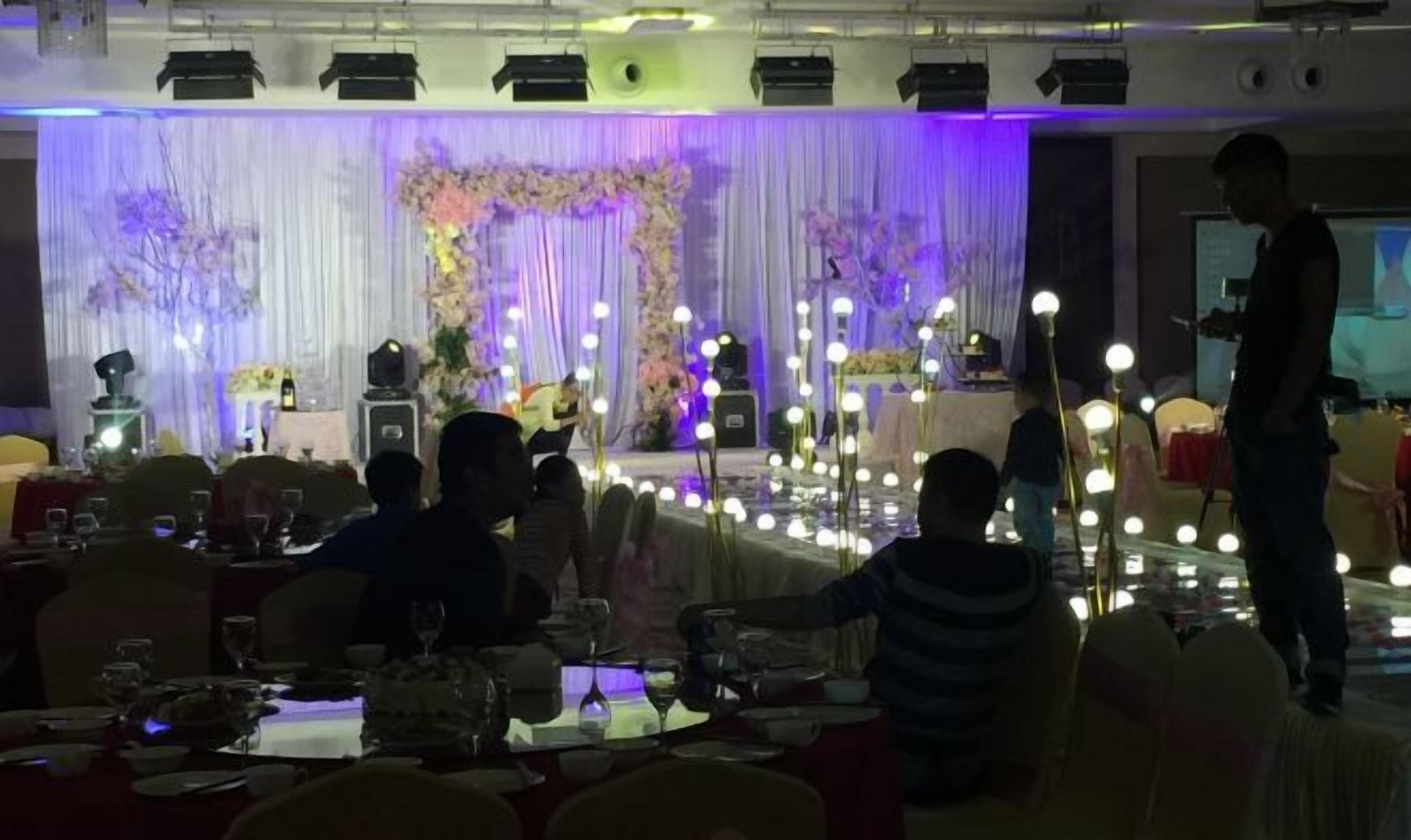 Banquet hall