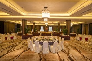 Banquet hall - Sunwu Hot Spring International Hotel (Huimin)