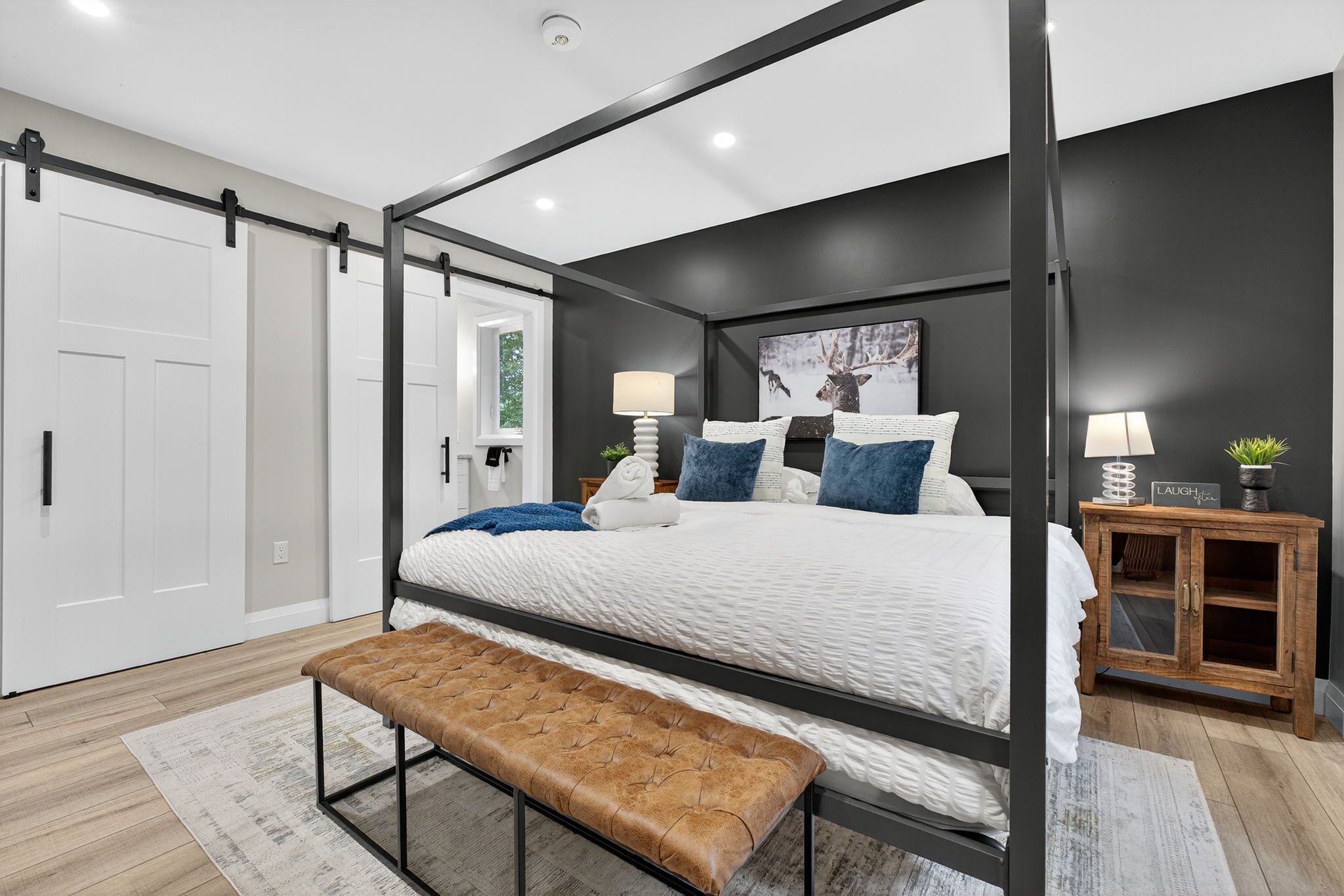 3 多间卧室、办公桌、熨斗/熨衣板、旅行婴儿床