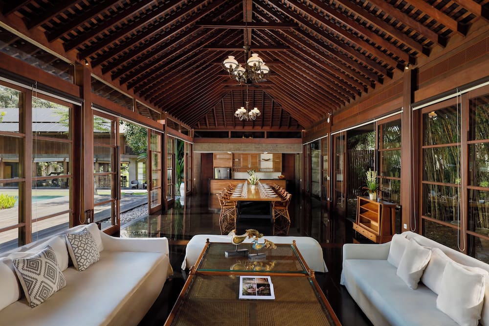 Villa Amita by Nakula