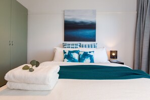 Decoración personalizada, muebles diferentes y escritorio