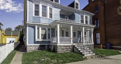 ⭐FUN 3D Wall, HANGING SWING. ALLENTOWN, NEAR EVERYTHING!⭐