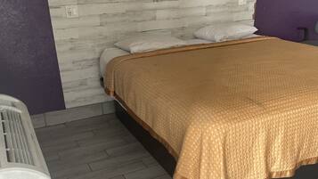 Basic Single Room | Free WiFi