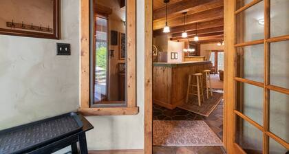 Amazing Setting in Woods & Near Mountain | 3 Level TH with Gas Fireplace-Washer/Dryer in Unit-Deck