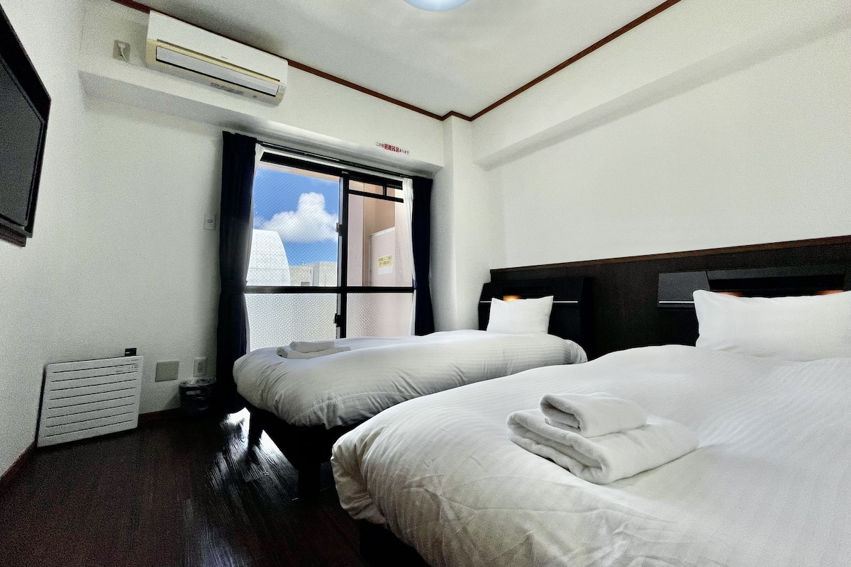 Wi-Fi de cortesia, roupa de cama