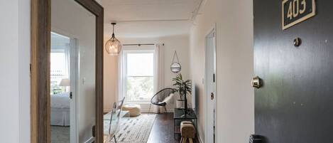 1 dormitori, planxa i posts de planxar, wifi gratuïta i roba de llit