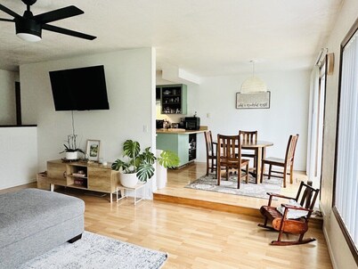 Hathaway- single level - KING BED