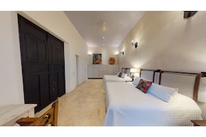 3 Schlafzimmer, Zimmersafe, Schreibtisch, kostenloses WLAN
