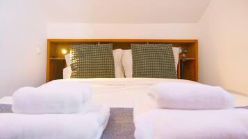 1 chambre, fer et planche Ă repasser, accĂšs Internet