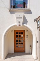 Entrada de la propiedad