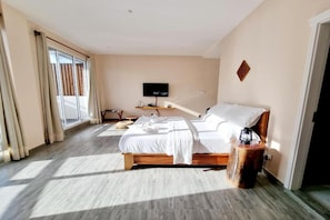 Suite prèmium, banyera, vistes al mar | 1 dormitori, habitacions insonoritzades i roba de llit