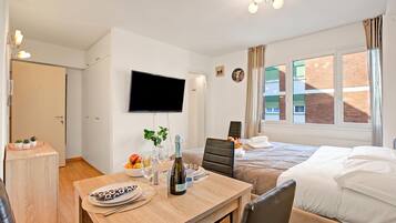 Standard Studio (Lean Home) | 1 bedroom, free WiFi, bed sheets