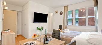 ลีน แอนด์ ซานติ อพาร์ตเมนต์  