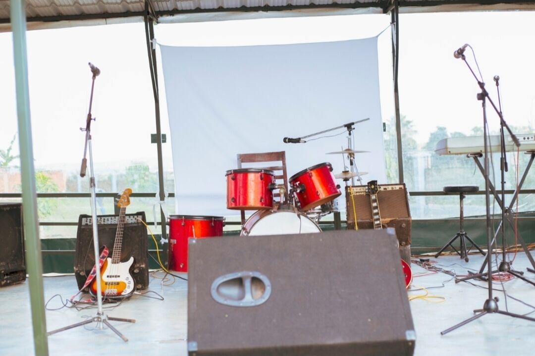 40-cm smart tv with digital channels, tv, fireplace