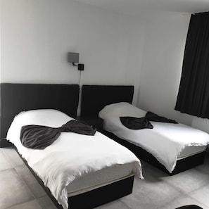 Triple Room - Hotel Restaurant Villa Romana (Hainburg)