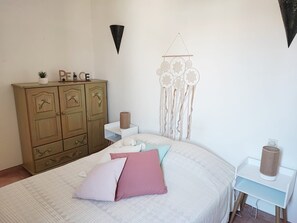 2 chambres, lit parapluie