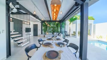 Comfort Villa | Ruang makan