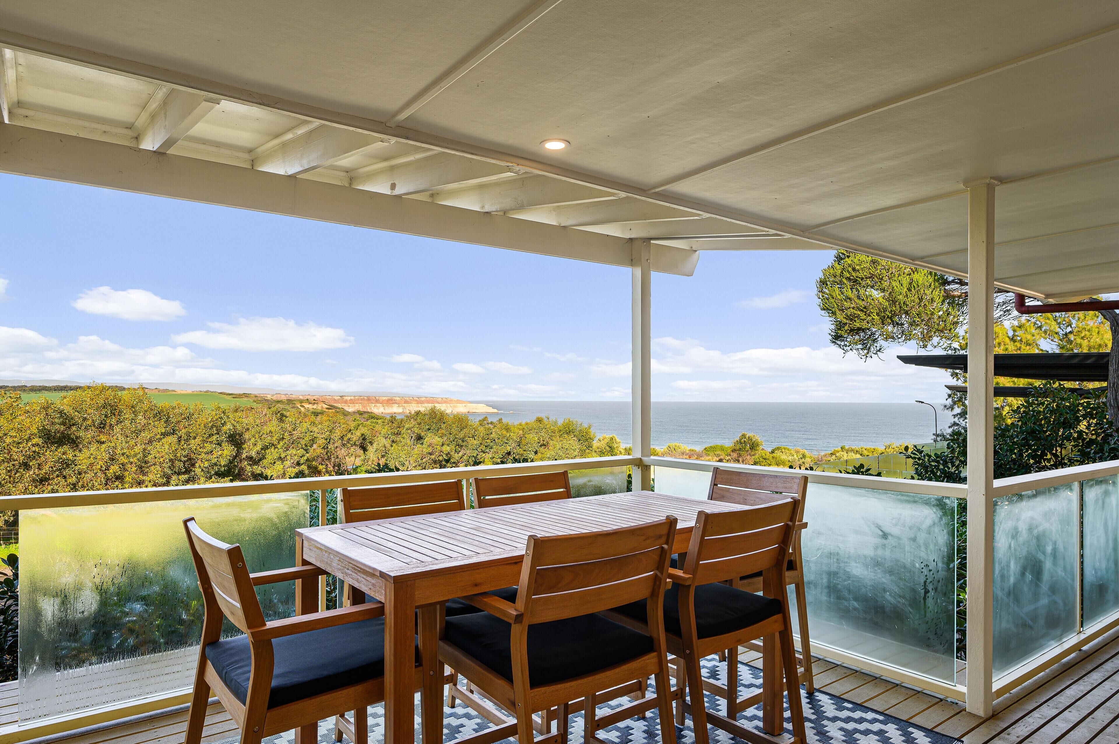 The Oleander ~ Maslin Beach - Charming, Comfy & Close to the Beach - The Trifecta!