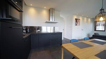 Kühlschrank, Mikrowelle, Geschirrspüler