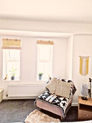 Interior - Southbourne,  Studio 10 minutes to Beach (Bournemouth)
