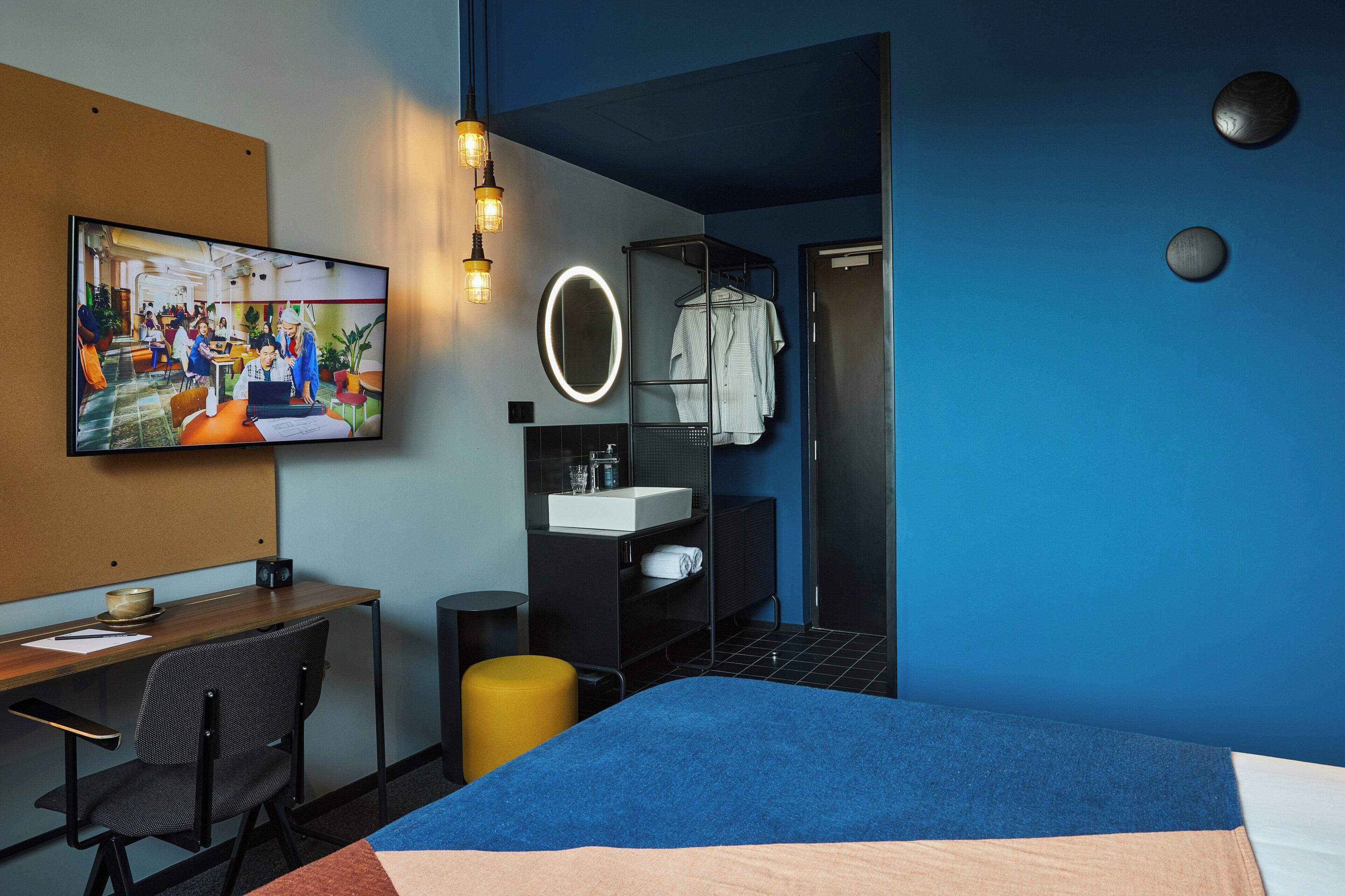 Executive Double Room | Premium bedding, in-room safe, desk, laptop workspace