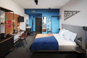 Premium bedding, in-room safe, desk, laptop workspace