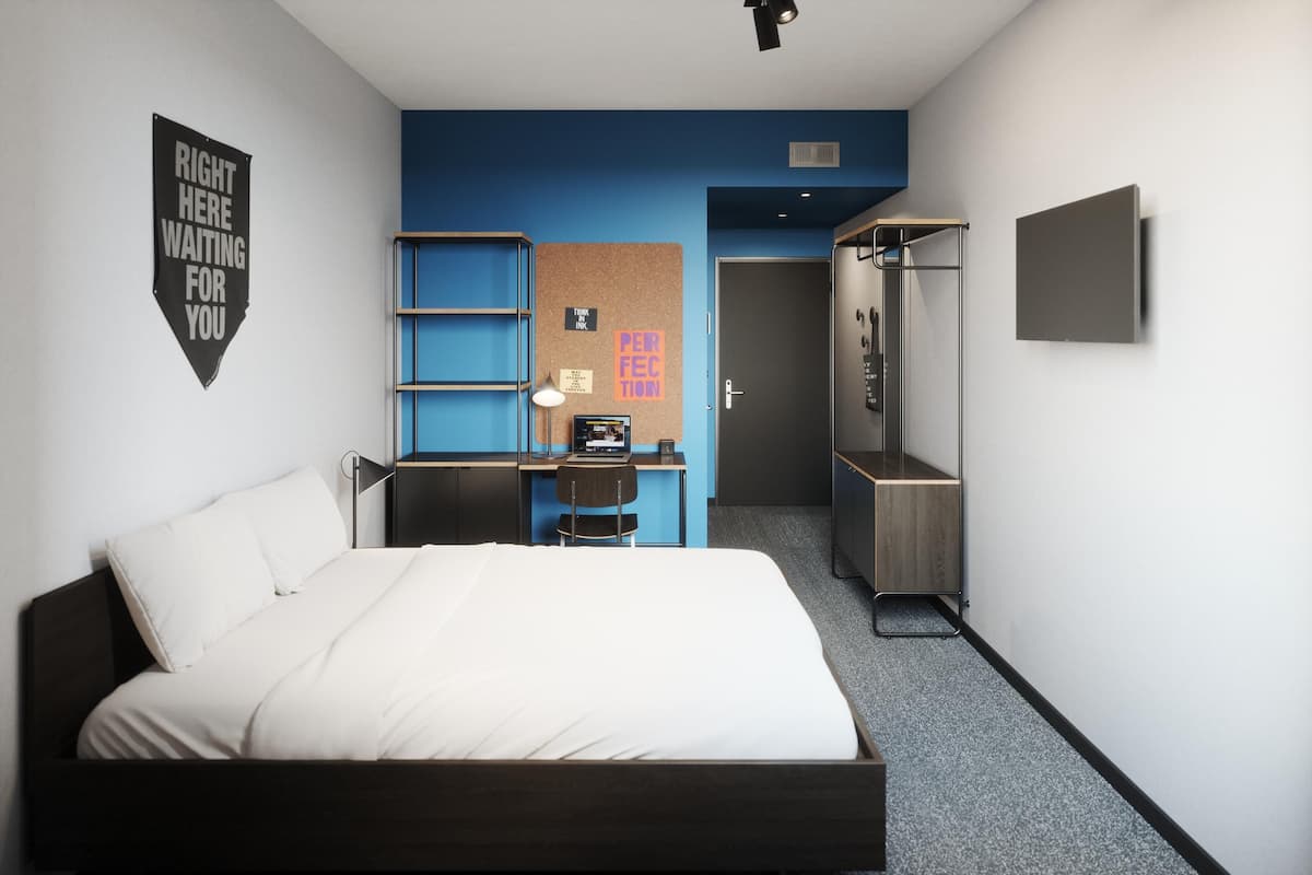 1 bedroom, premium bedding, in-room safe, desk