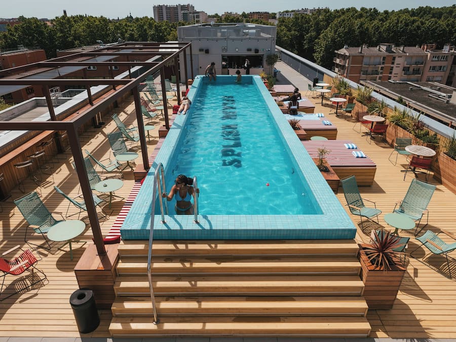 Piscine extérieure (ouverte en saison)