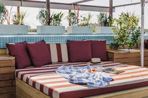 Alberca al aire libre por temporada 