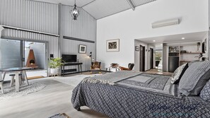 1 makuuhuone, silitysrauta/-lauta, vuodevaatteet