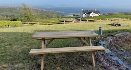 Bantry - House - Sleeps 6 - Sea Views - Parking