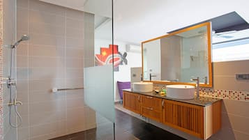Vila Mewah | Kamar mandi | Shower, pengering rambut, dan handuk