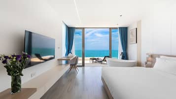 Superior Villa | In-room safe, iron/ironing board, free WiFi, bed sheets