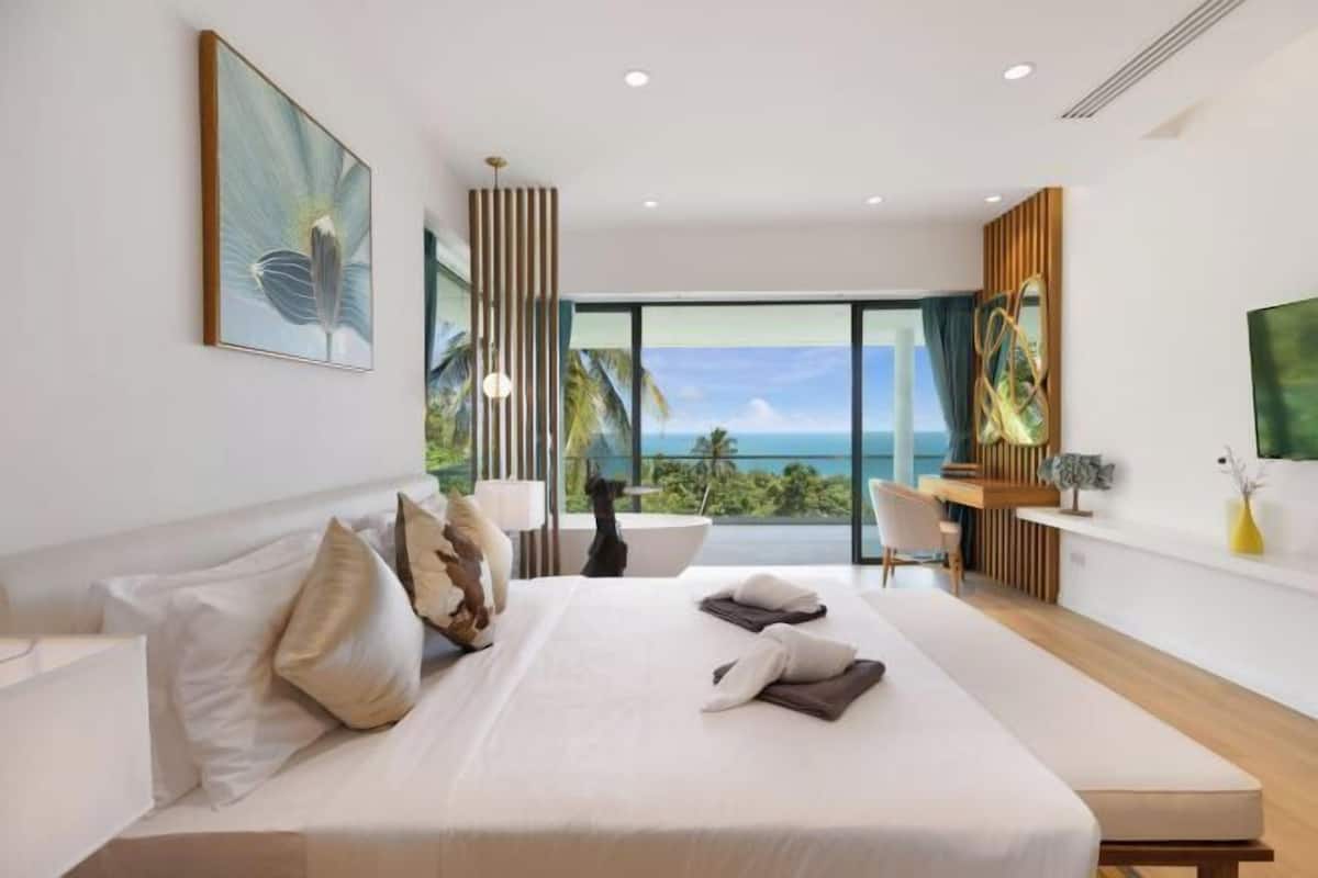 Tallelokero huoneessa, työpöytä, silitysrauta/-lauta, ilmainen Wi-Fi