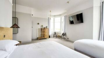 Family Triple Room | Premium bedding, Select Comfort beds, iron/ironing board, free WiFi