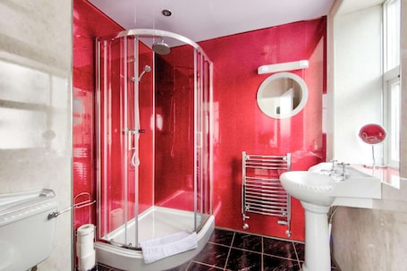 Shower, hair dryer, towels. The Castle Hotel
