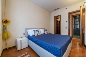 1 bedroom, iron/ironing board, WiFi