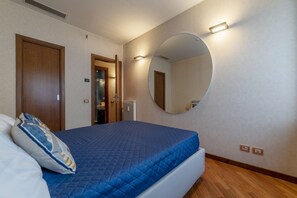 1 chambre, fer et planche à repasser, Wi-Fi